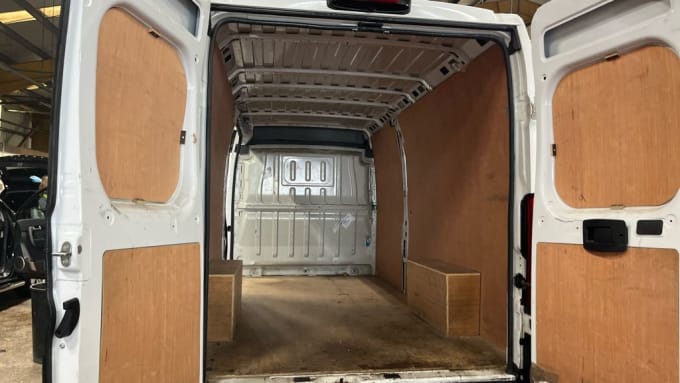 2025 Peugeot Boxer