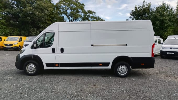 2022 Peugeot Boxer