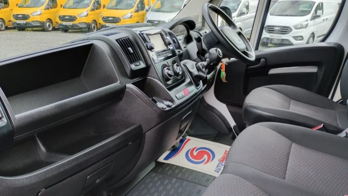2022 Peugeot Boxer