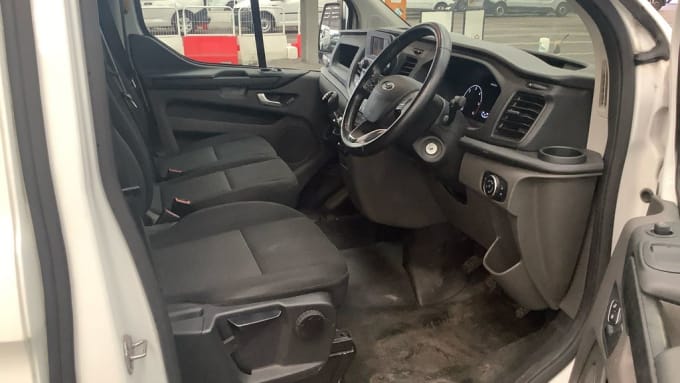 2025 Ford Transit Custom