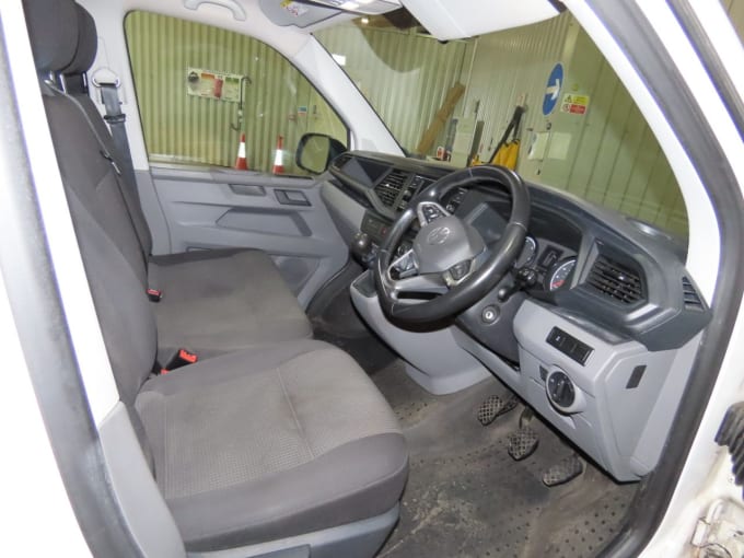 2025 Volkswagen Transporter