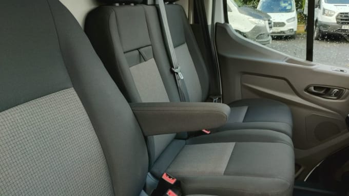 2025 Ford Transit
