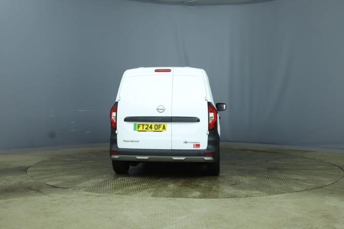 2024 Nissan Townstar