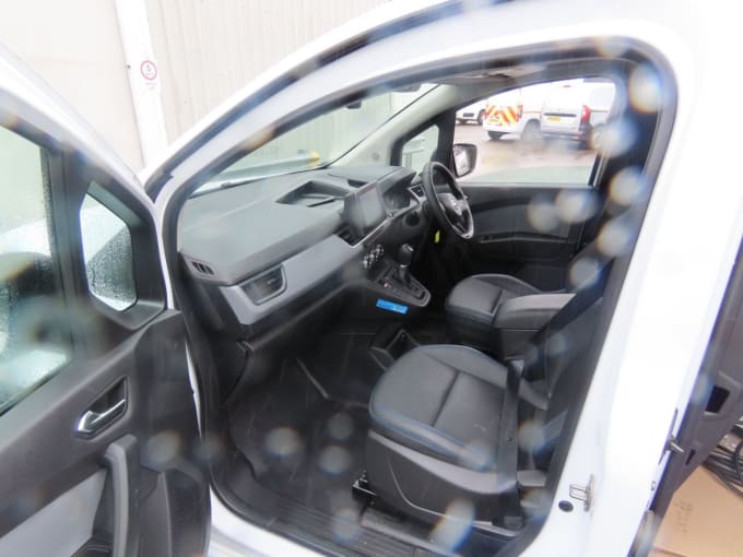 2024 Nissan Townstar