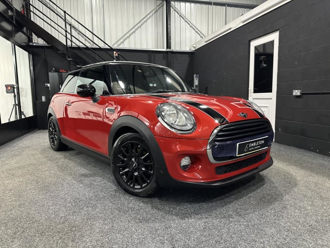 2017 Mini Hatch