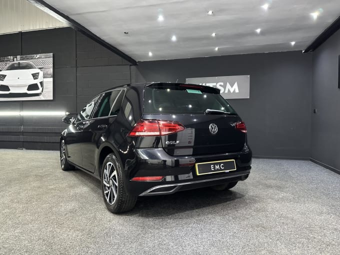 2019 Volkswagen Golf