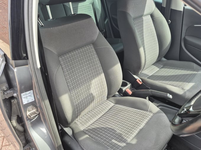 2016 Volkswagen Polo