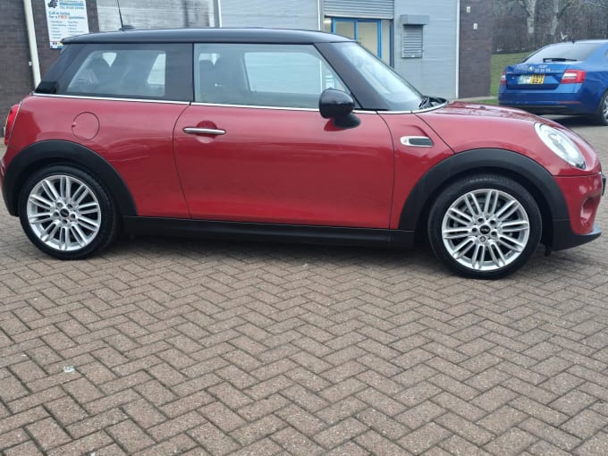 2016 Mini Hatch