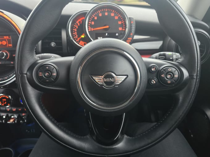 2016 Mini Hatch