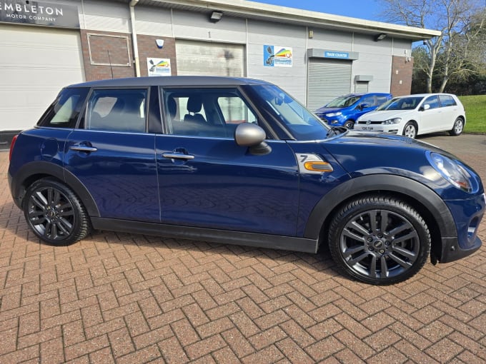 2017 Mini Hatch