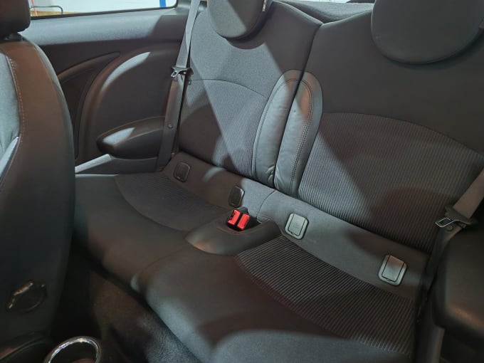 2013 Mini Hatch