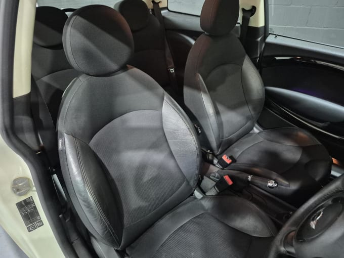 2013 Mini Hatch
