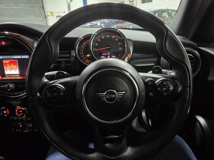 2019 Mini Hatch