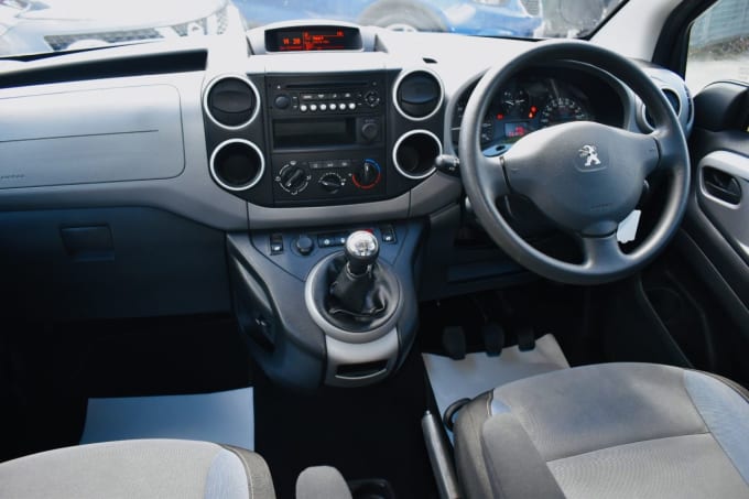 2025 Peugeot Partner