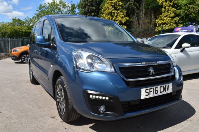 2025 Peugeot Partner