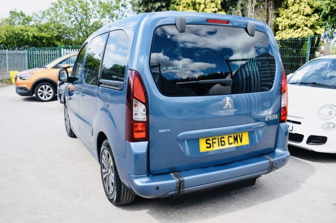 2025 Peugeot Partner