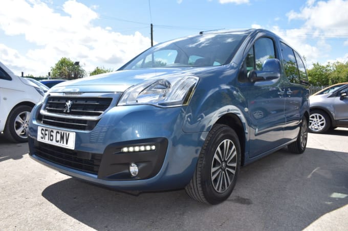 2025 Peugeot Partner