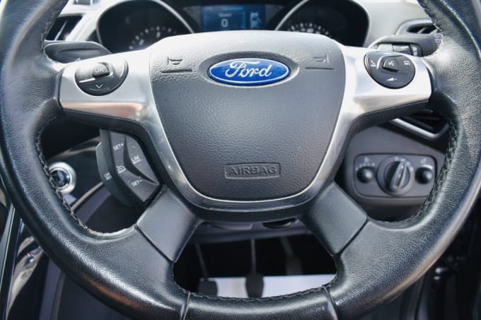 2025 Ford Kuga