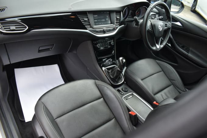 2025 Vauxhall Astra