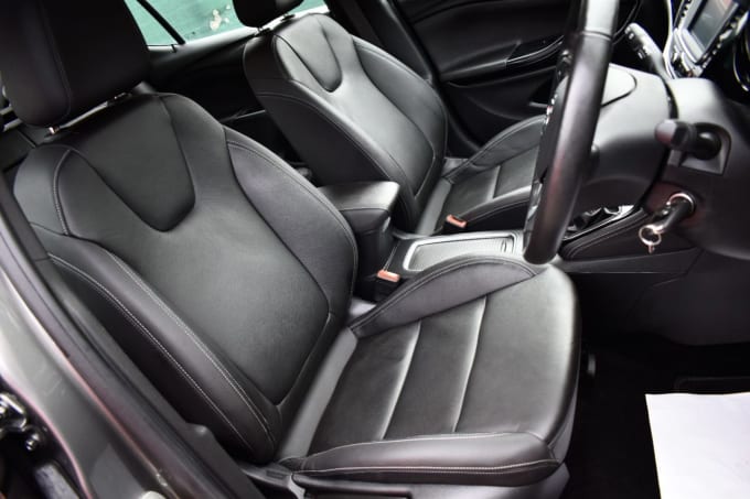 2025 Vauxhall Astra