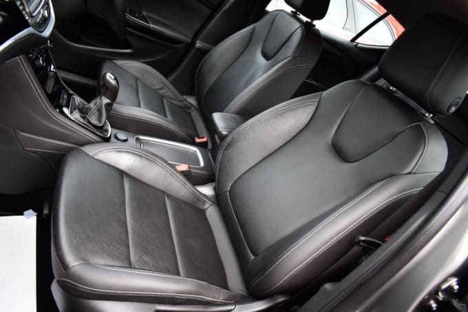 2025 Vauxhall Astra