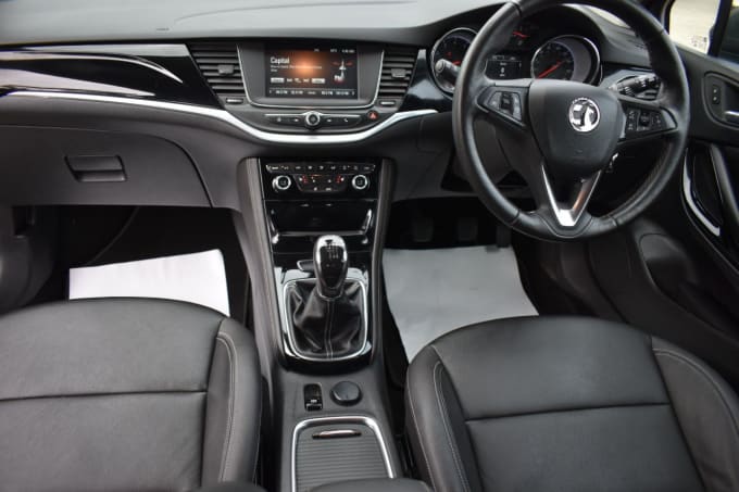 2025 Vauxhall Astra