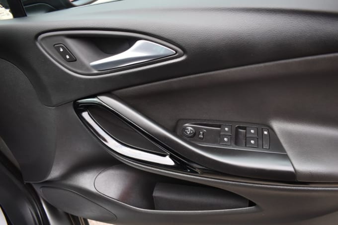 2025 Vauxhall Astra