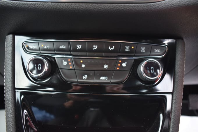 2025 Vauxhall Astra