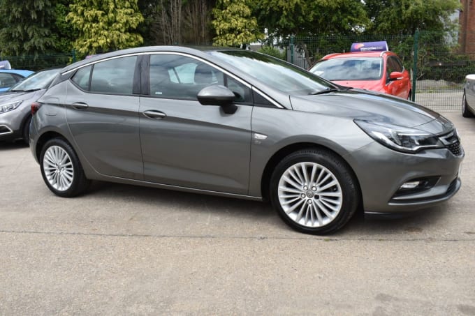 2025 Vauxhall Astra
