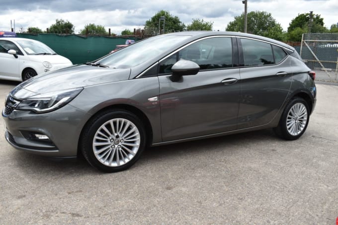 2025 Vauxhall Astra