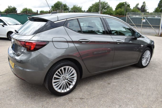 2025 Vauxhall Astra
