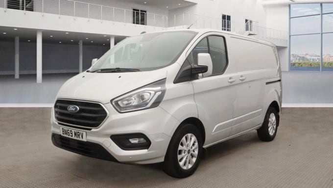 2024 Ford Transit Custom