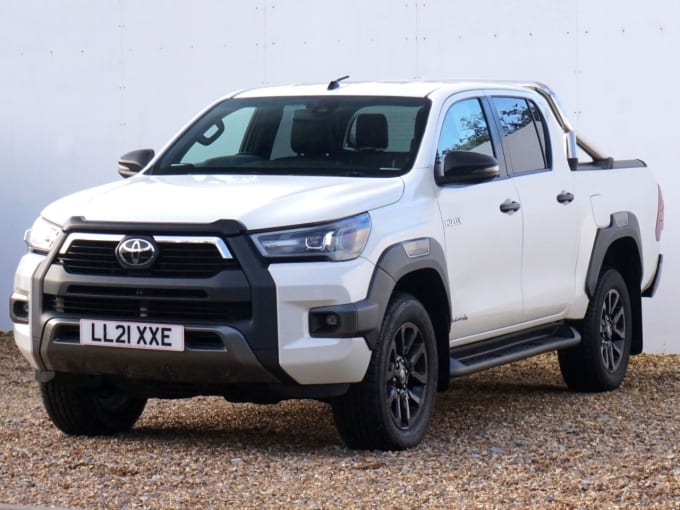 2025 Toyota Hilux