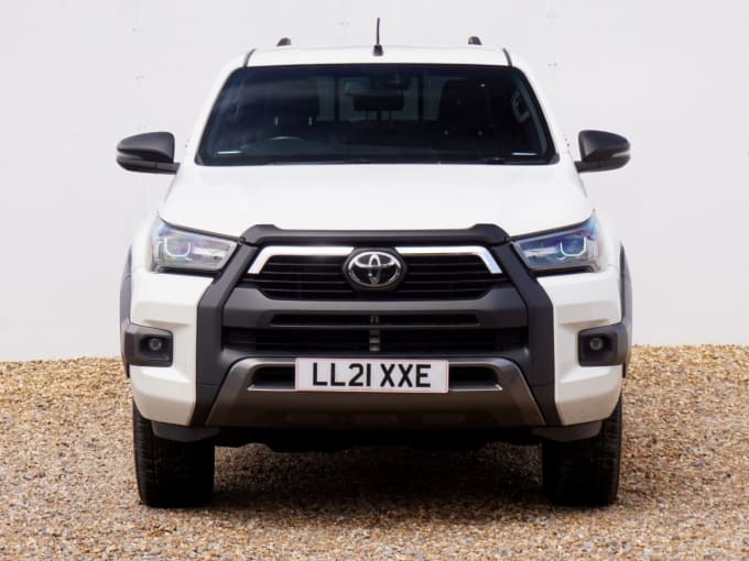 2025 Toyota Hilux