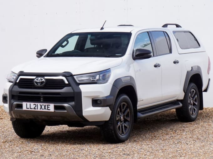2025 Toyota Hilux