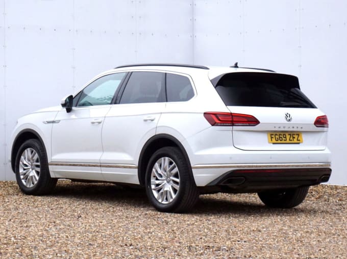 2025 Volkswagen Touareg