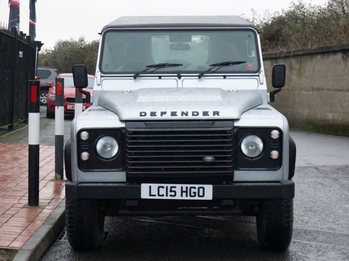 2025 Land Rover Defender 90