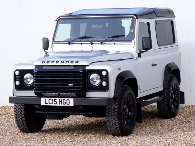 2025 Land Rover Defender 90