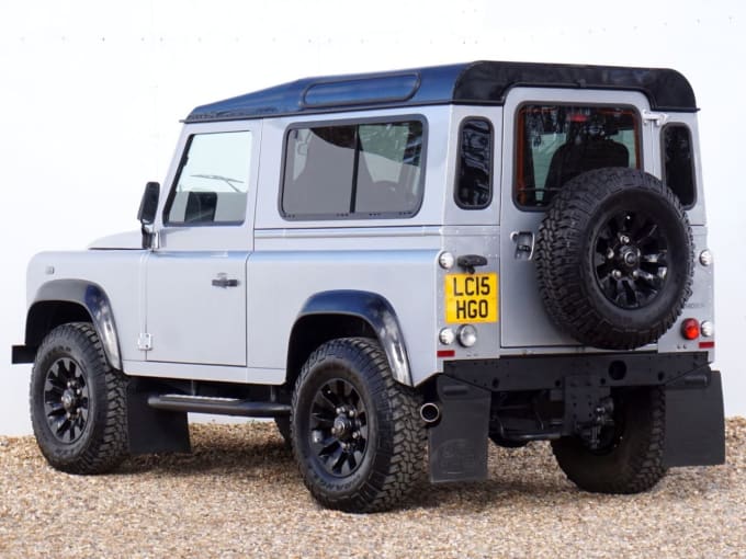 2025 Land Rover Defender 90