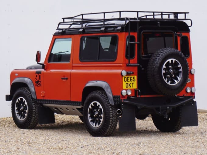 2025 Land Rover Defender 90