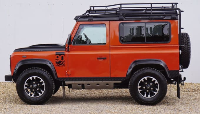 2025 Land Rover Defender 90