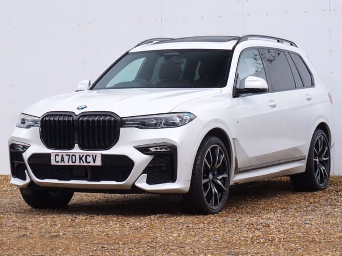 2025 BMW X7