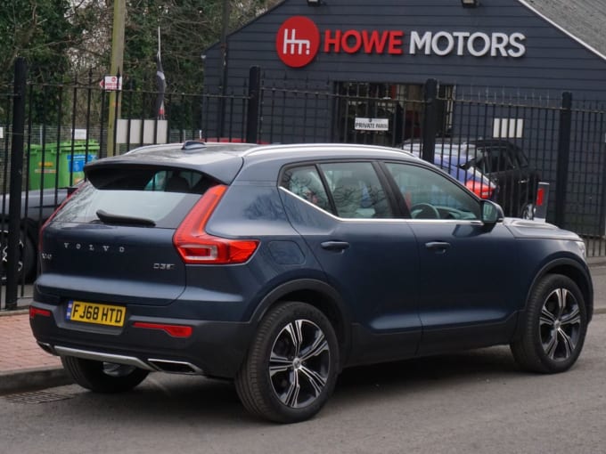 2025 Volvo Xc40