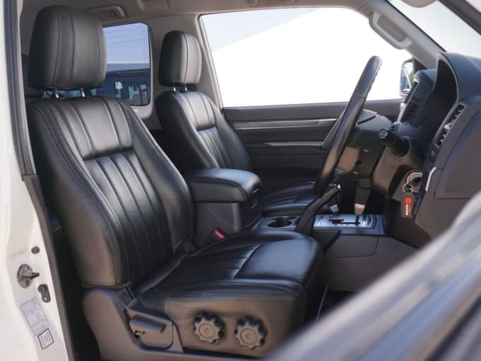 2025 Mitsubishi Shogun