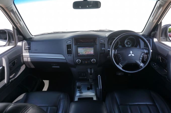 2025 Mitsubishi Shogun