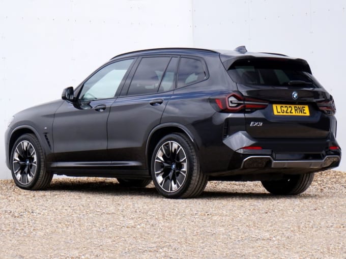 2025 BMW Ix3