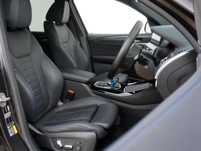 2025 BMW Ix3