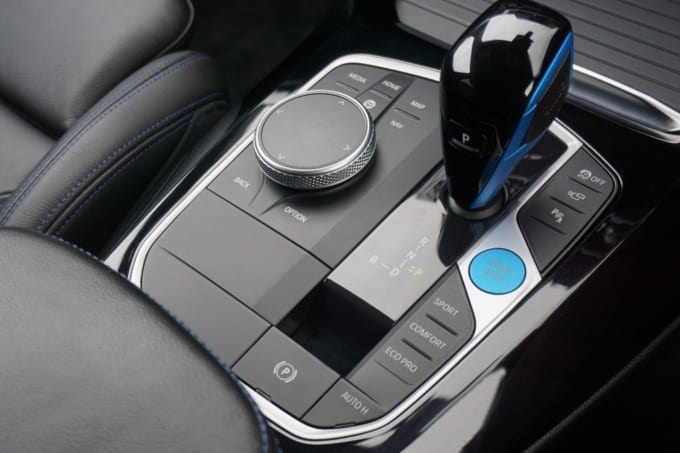 2025 BMW Ix3