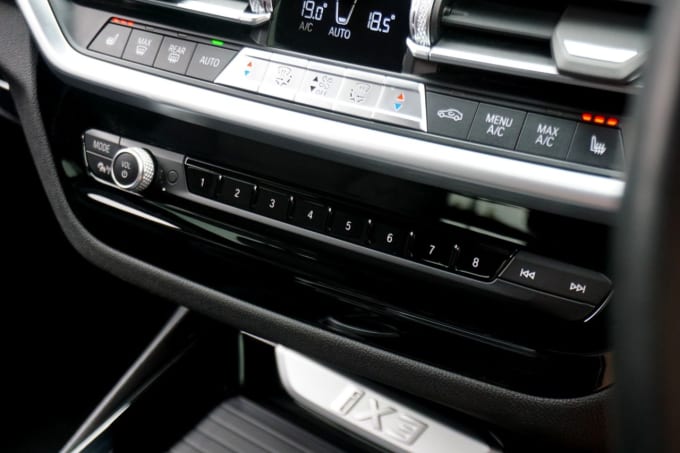 2025 BMW Ix3