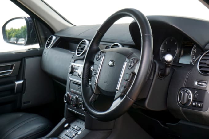 2025 Land Rover Discovery 4
